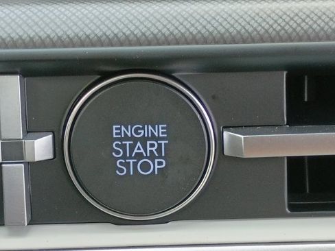 New 2026 Hyundai Santa Fe SE image 32