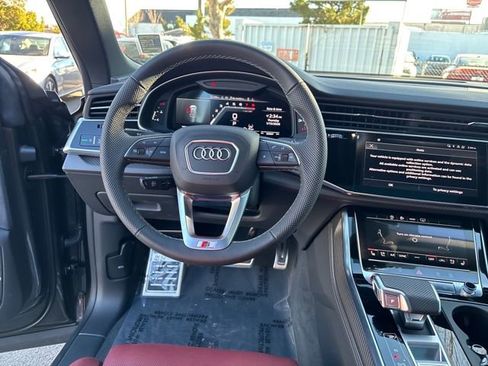 Used 2025 Audi SQ8 Premium Plus image 16