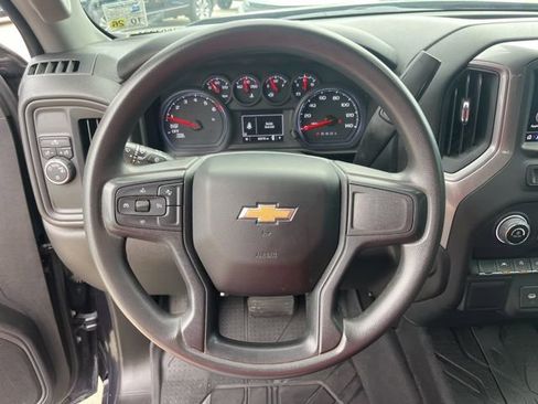 Used 2022 Chevrolet Silverado 1500 Custom image 15