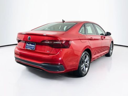 Certified 2023 Volkswagen Jetta SE w/ Panoramic Sunroof Package FWD image 8