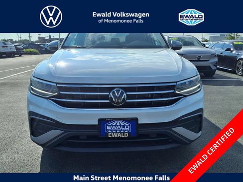Used 2024 Volkswagen Tiguan Wolfsburg Edition AWD/4WD image 2