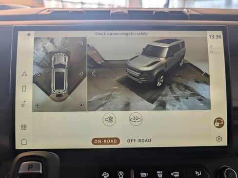 New 2026 Land Rover Defender 130 X-Dynamic SE image 21