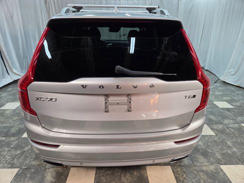 Used 2018 Volvo XC90 T6 Momentum w/ Convenience Package image 4