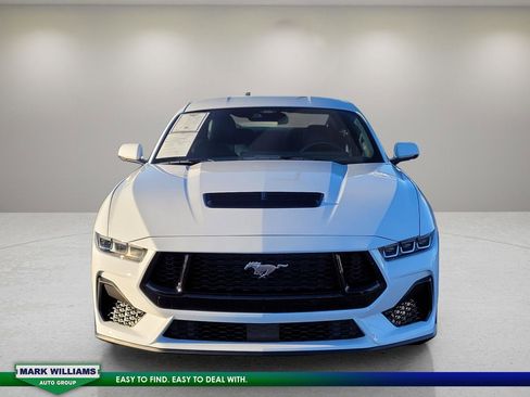 Used 2024 Ford Mustang GT Premium image 9