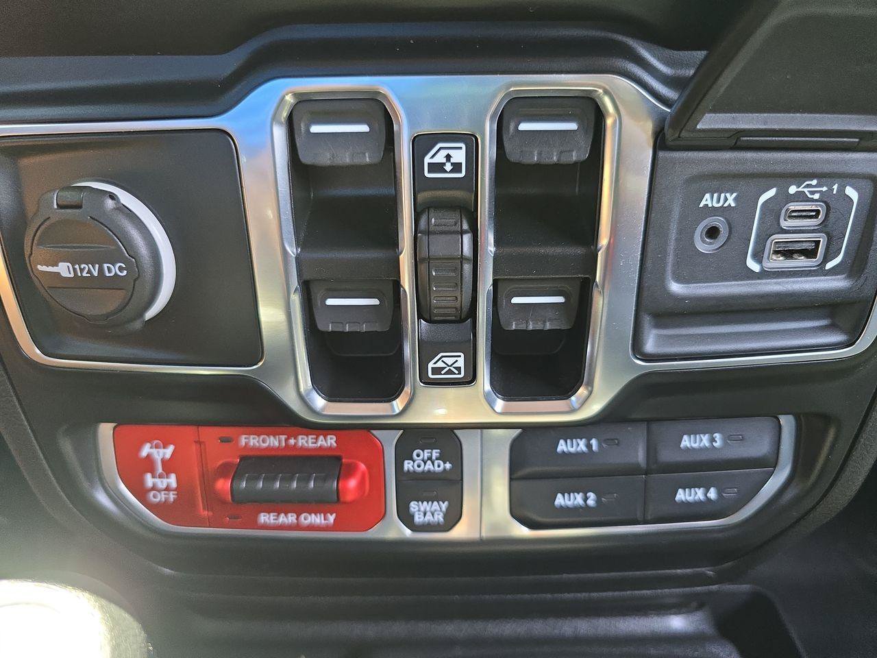 Used 2021 Jeep Wrangler Unlimited Rubicon AWD/4WD image 26