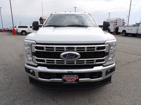 Used 2024 Ford F350 XLT w/ FX4 Off-Road Package image 12