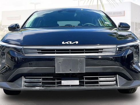 Used 2025 Kia K4 FWD image 23