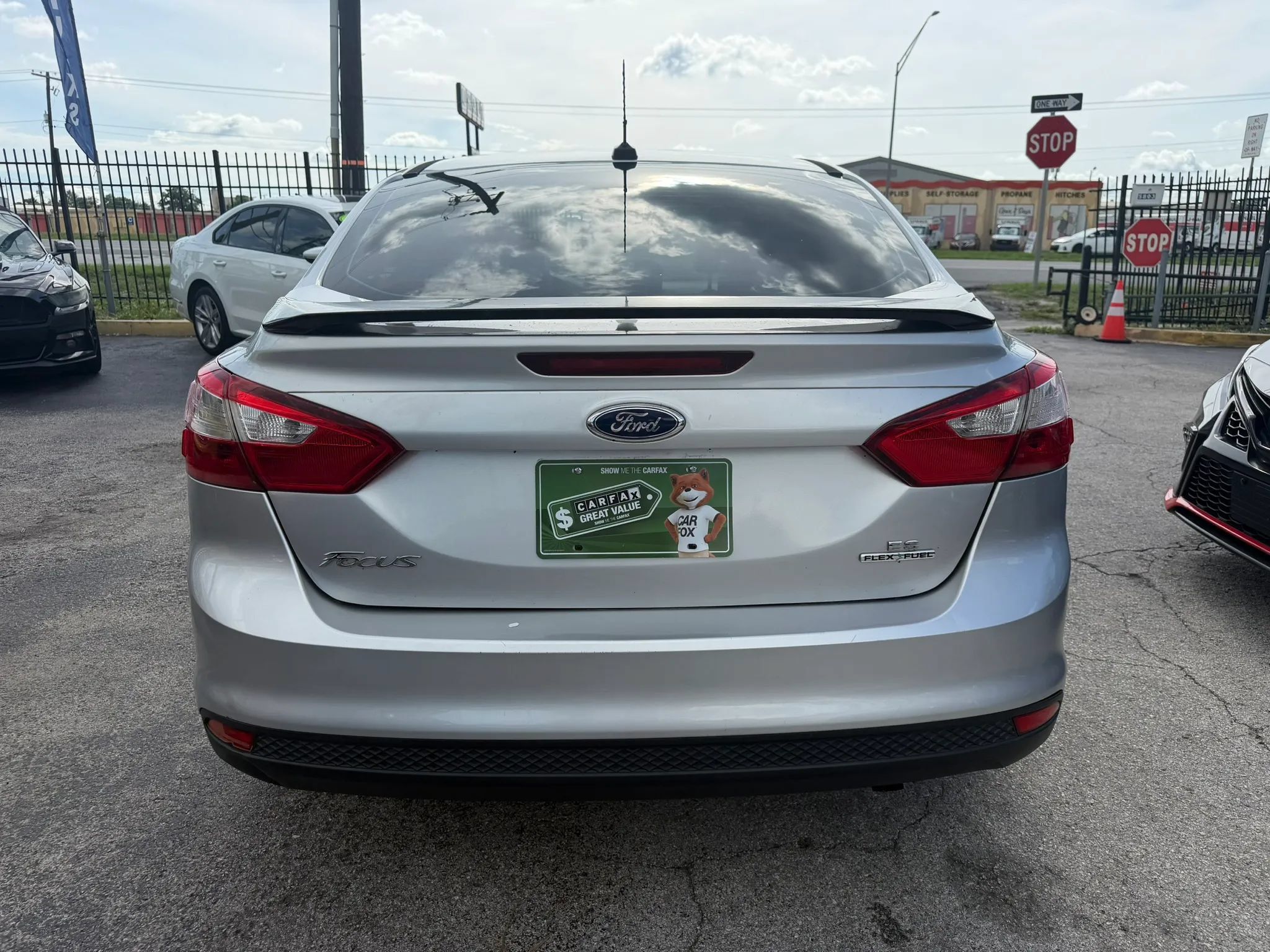 Used 2014 Ford Focus SE w/ Equipment Group 201A FWD image 5