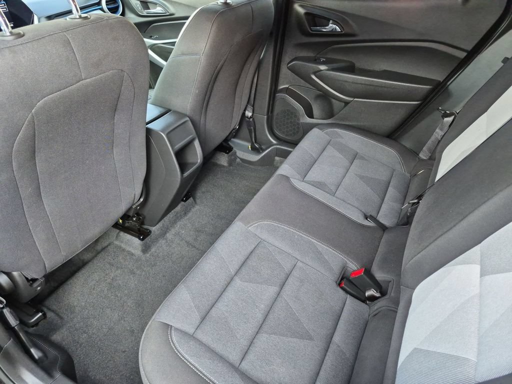 Used 2026 Chevrolet Trax LS FWD image 27