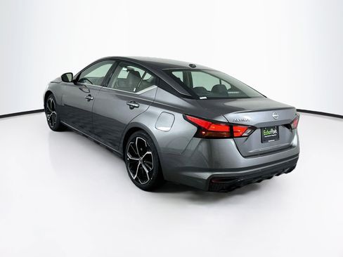 Used 2025 Nissan Altima 2.5 SR FWD image 5
