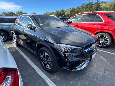 Used 2025 Mercedes-Benz GLA 250 image 11