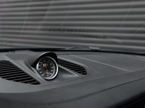 Certified 2018 Porsche 911 Turbo AWD/4WD image 18