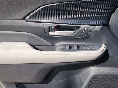 New 2026 Toyota Grand Highlander MAX Limited image 15