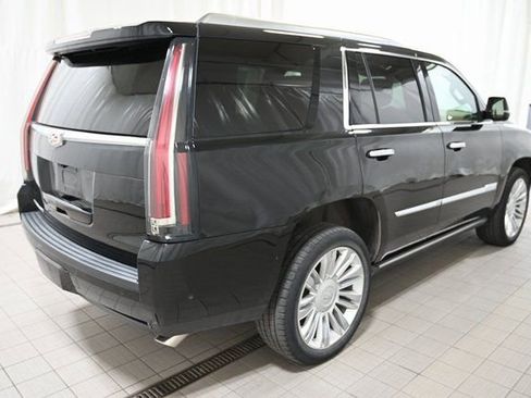 Used 2020 Cadillac Escalade Platinum image 14