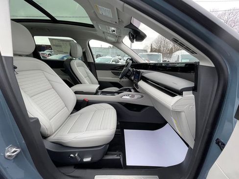 New 2026 Lincoln Nautilus Reserve image 22