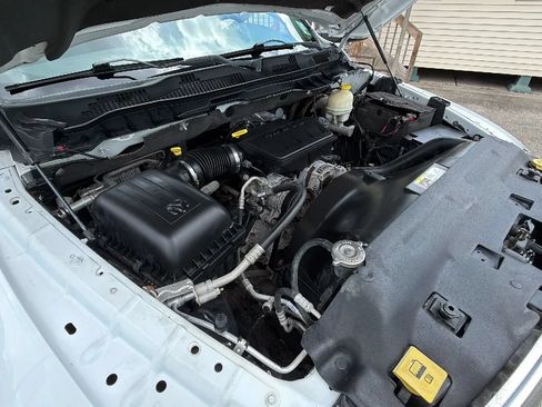 Used 2013 RAM 1500 Classic SLT w/ Premium Display Pkg RWD image 20
