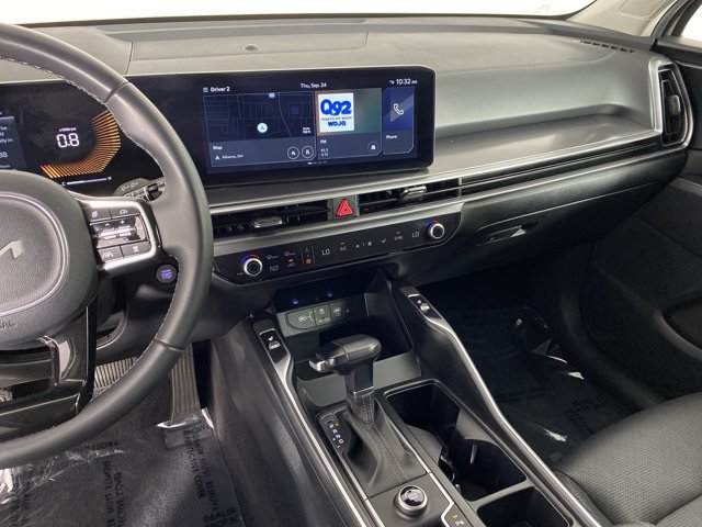 Used 2025 Kia Sorento S FWD image 27
