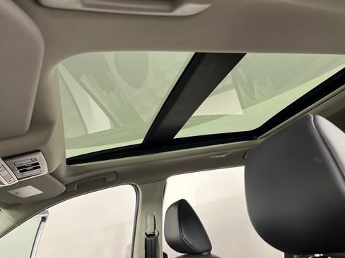 Certified 2025 Nissan Rogue SV w/ SV Premium Package FWD image 32