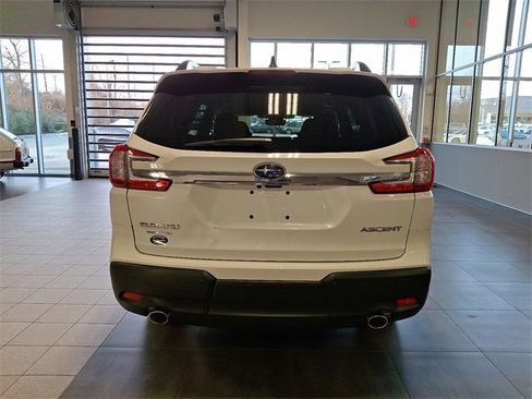 Certified 2024 Subaru Ascent Premium w/ Convenience Package image 5