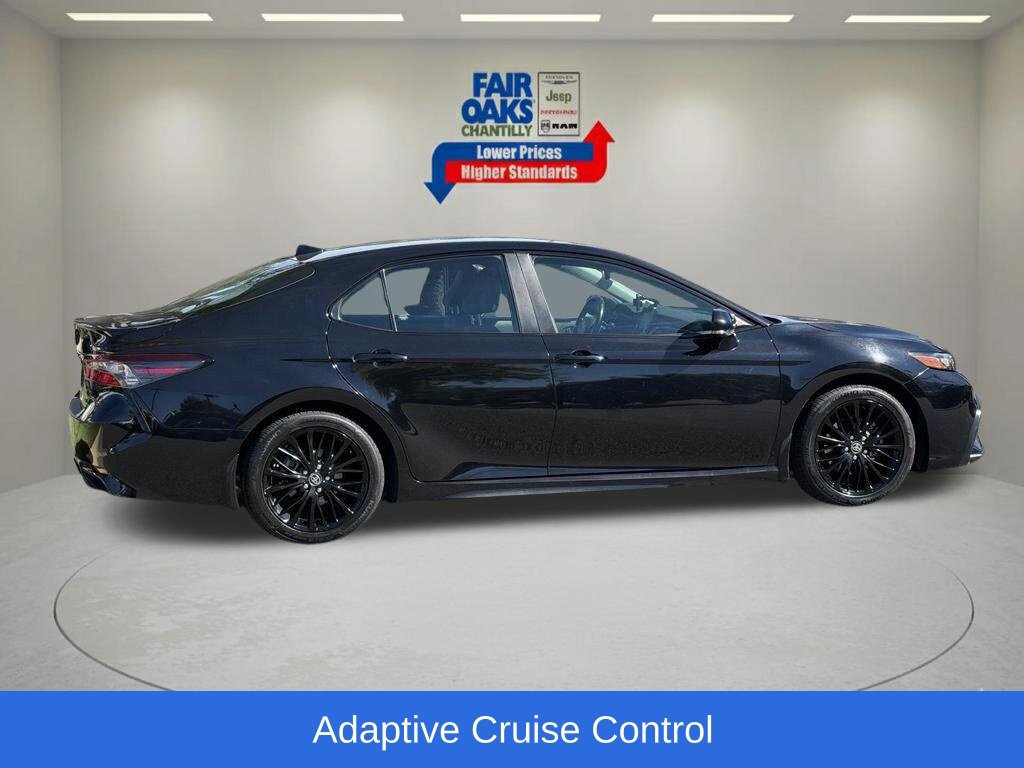 Used 2022 Toyota Camry SE w/ Convenience Package FWD image 7
