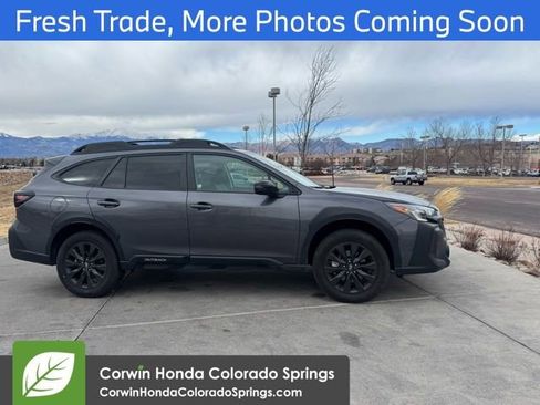 Used 2025 Subaru Outback Onyx Edition image 3