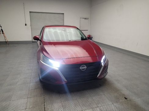 Used 2023 Nissan Altima 2.5 SL FWD image 14