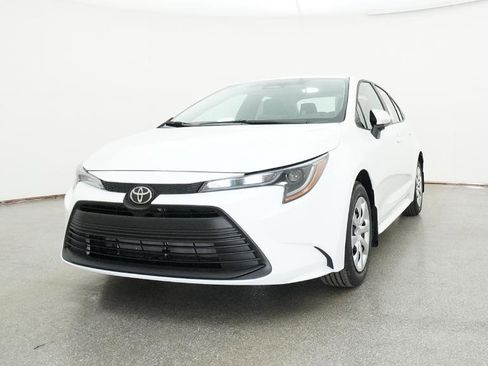 New 2026 Toyota Corolla LE image 32