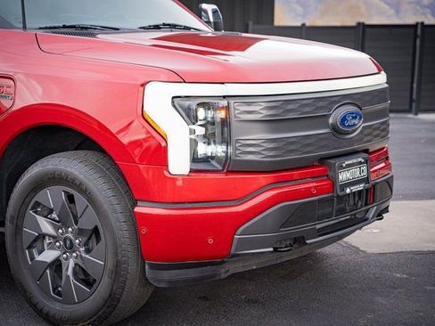 Used 2022 Ford F150 Lightning Lariat w/ Max Trailer Tow Package image 4