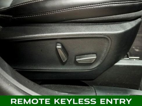 Used 2025 Ford Escape Platinum image 5