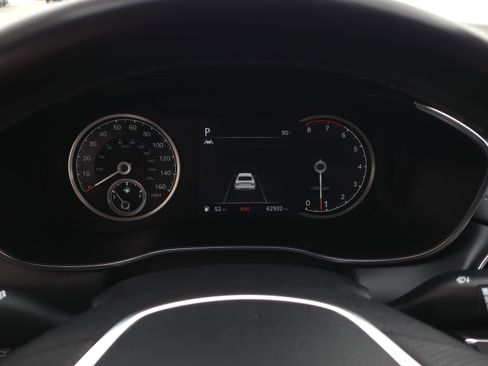 Used 2022 Genesis G70 2.0T image 13