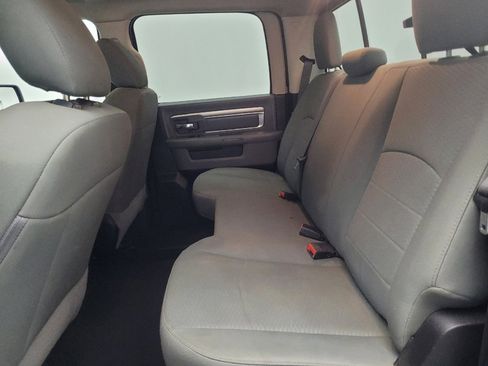 Used 2020 RAM 1500 Classic SLT image 18