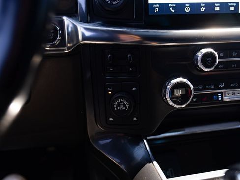 Used 2021 Ford F150 Lariat w/ Equipment Group 502A High AWD/4WD image 19