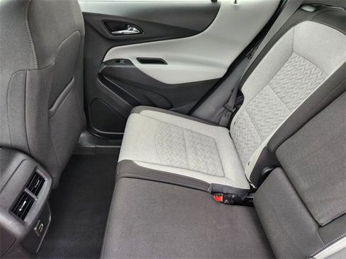 Used 2022 Chevrolet Equinox LS w/ LS Convenience Package image 15