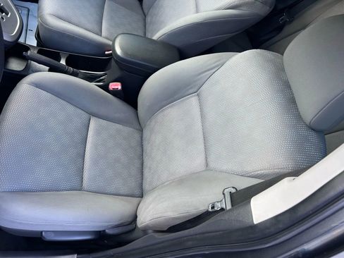 Used 2010 Toyota Matrix image 21