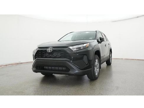 New 2025 Toyota RAV4 XLE image 70