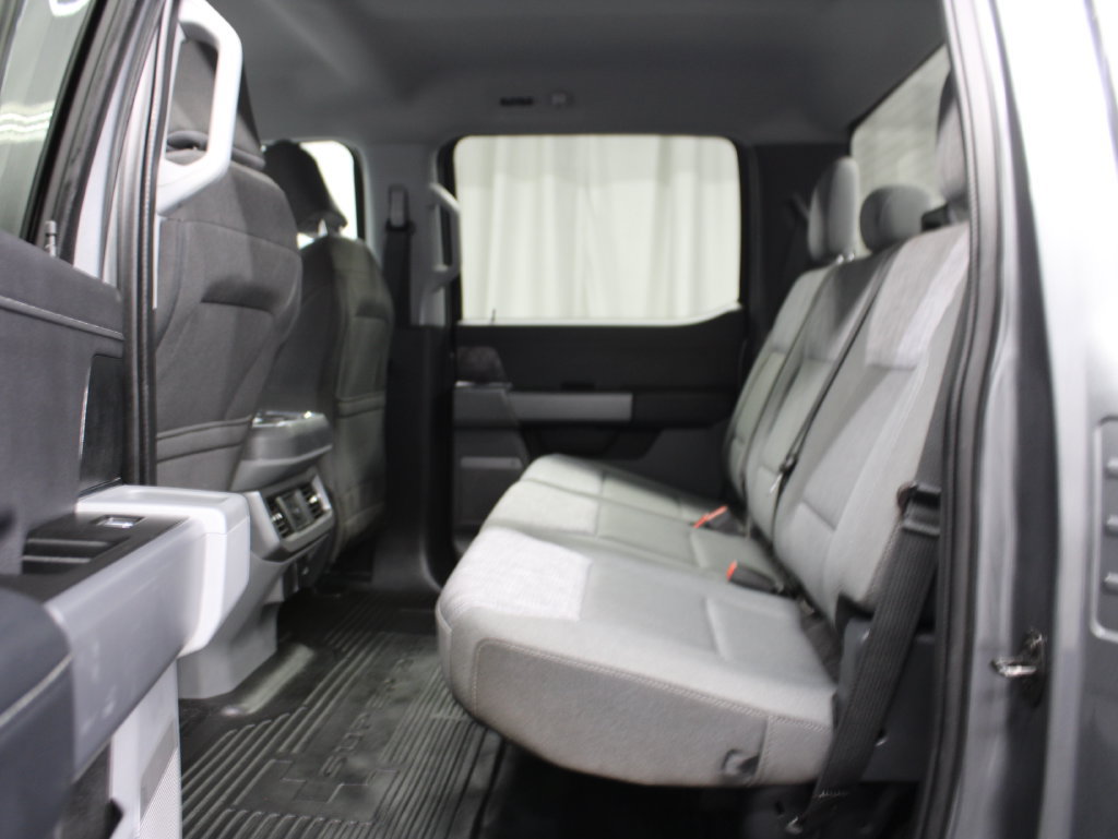 Used 2023 Ford F250 XLT w/ Black Appearance Package AWD/4WD image 17