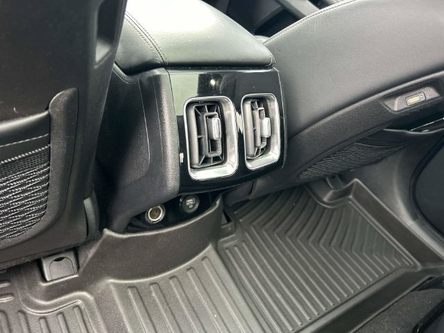 Used 2023 Kia Sorento SX AWD/4WD image 19