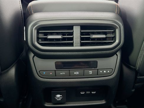 New 2025 Honda Pilot TrailSport image 25