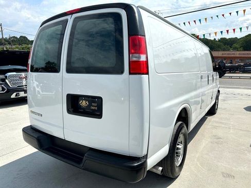 Used 2020 Chevrolet Express 2500 Extended w/ Driver Convenience Package image 7