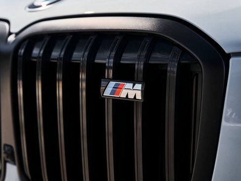Used 2024 BMW X7 M60i w/ Executive Package AWD/4WD image 8