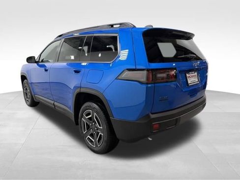 New 2026 Jeep Cherokee Laredo image 10