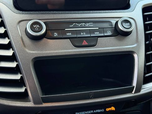 Used 2020 Ford Transit Connect XL FWD image 22