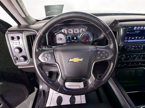 Used 2018 Chevrolet Silverado 2500 LT w/ Midnight Edition AWD/4WD image 11