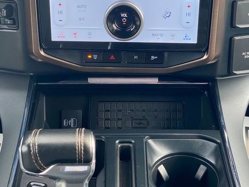 Used 2023 Ford F150 Lightning Lariat image 29