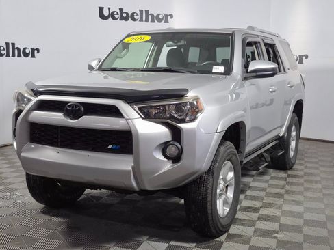 Used 2016 Toyota 4Runner SR5 image 3