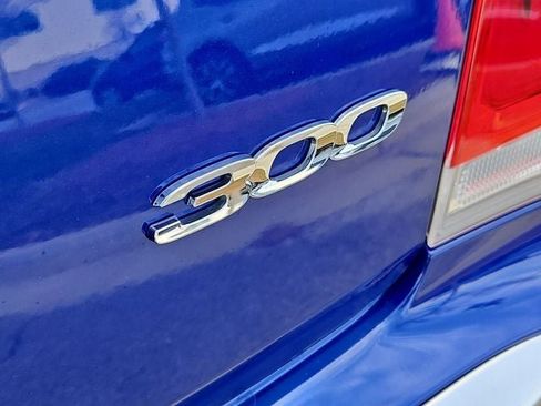 Used 2019 Chrysler 300 Touring w/ Chrome Appearance Package image 33