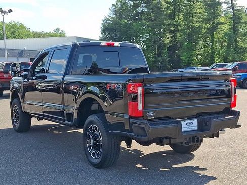 Used 2025 Ford F250 Platinum AWD/4WD image 4