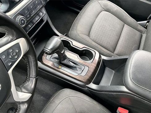 Used 2020 GMC Canyon SLE w/ Elevation Edition image 18