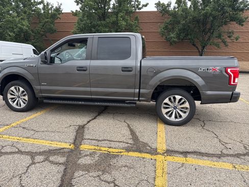 Used 2017 Ford F150 XL w/ Equipment Group 101A Mid AWD/4WD image 22