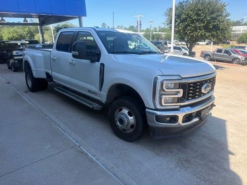 Used 2025 Ford F350 Lariat AWD/4WD image 4
